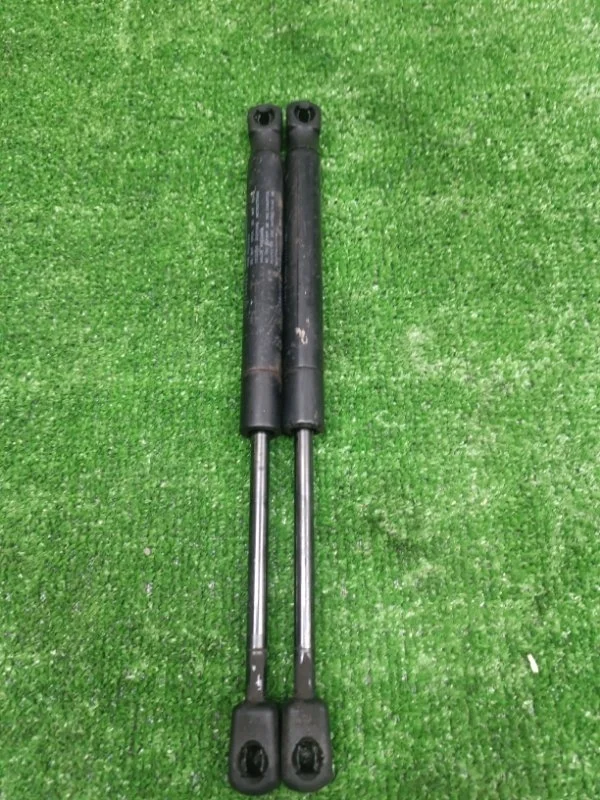 Амортизаторы капота Volvo XC60 2011 30784935 B4204T6