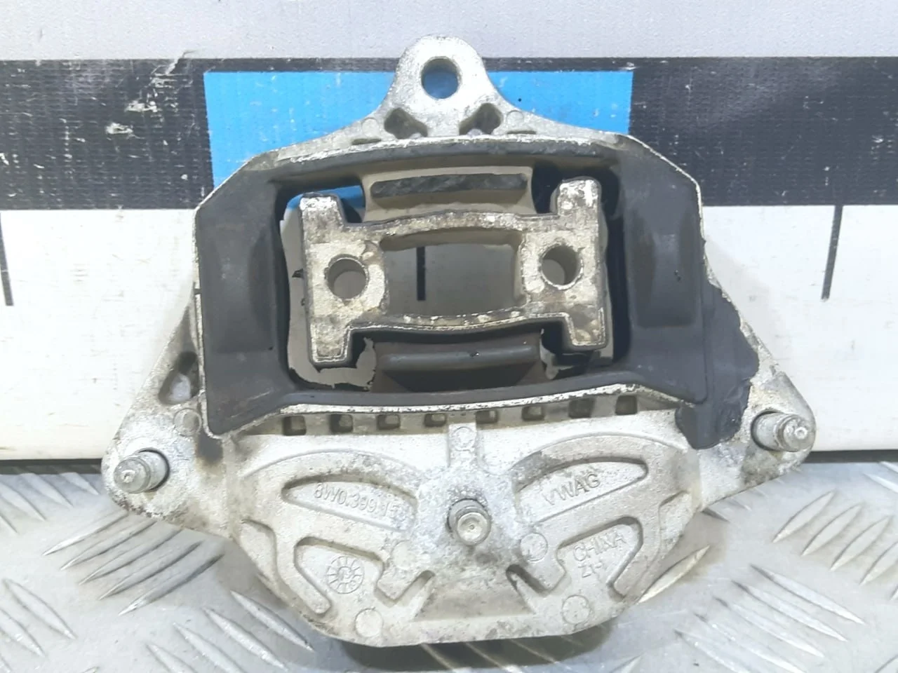 [Б/У] Опора коробки передач [Код: 00524245 ]