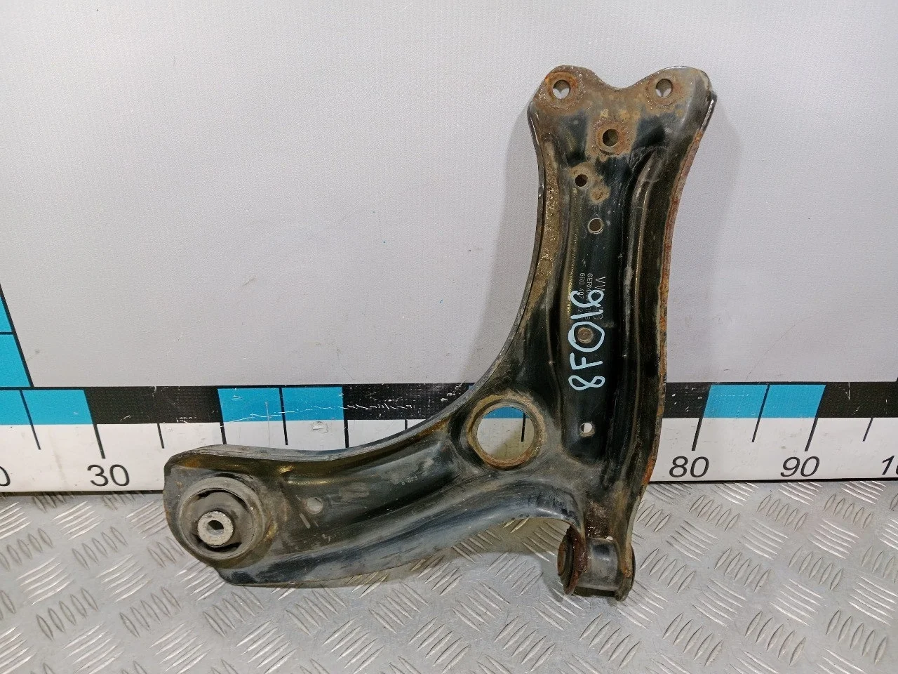 [Б/У] Рычаг подвески передний правый - Трещина на сайлентблоке [Незначительные дефекты] [Код: 00525940 ]