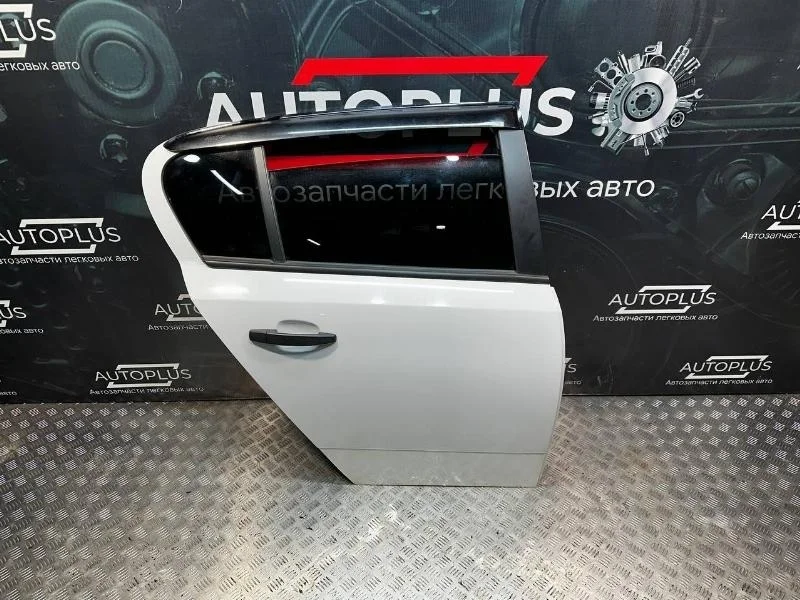 Дверь Opel Astra H 2013 13162877 3 ХЭТЧЕБЕК 1.6 Z16XER, задняя правая