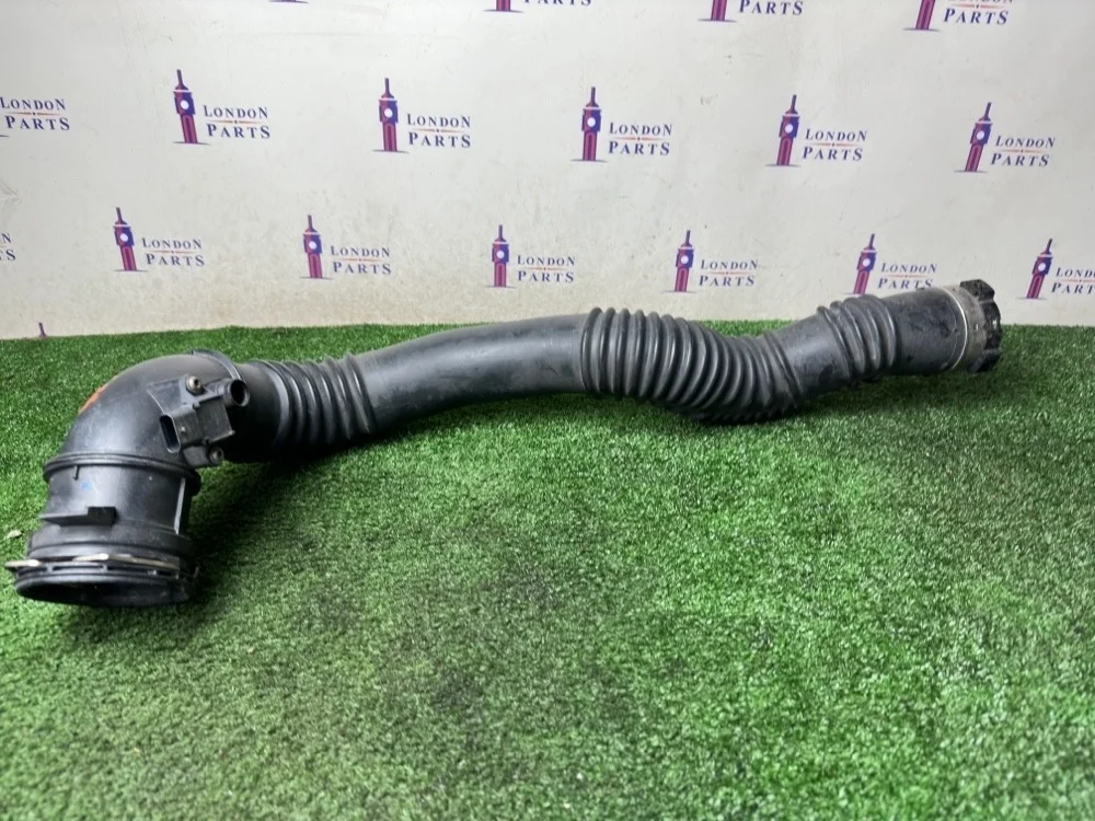 Воздуховод наддувочного воздуха BMW 528i F10