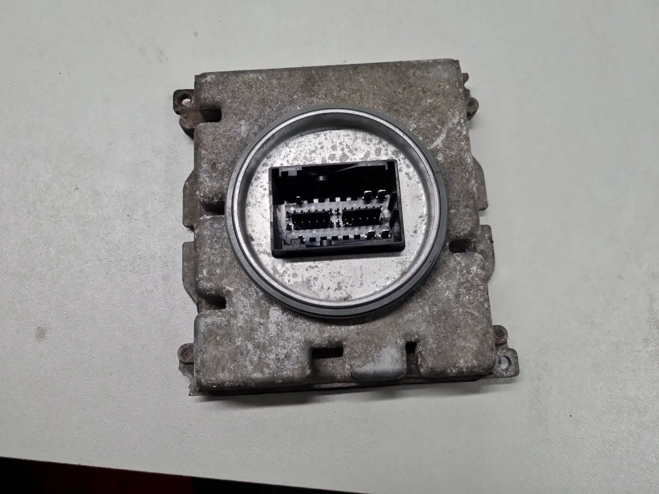 Блок ксеноновой лампы для Audi A4 B9 2015-