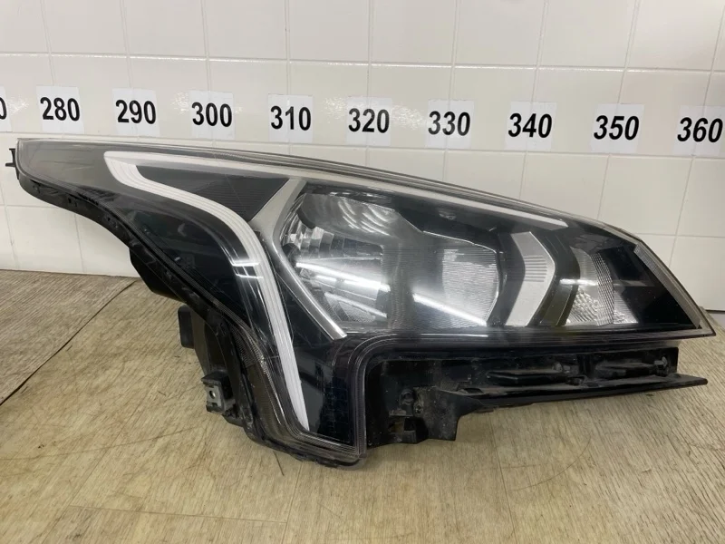 ФАРА Kia Rio 4 2020 2021 2022 2023 92102H0500 4