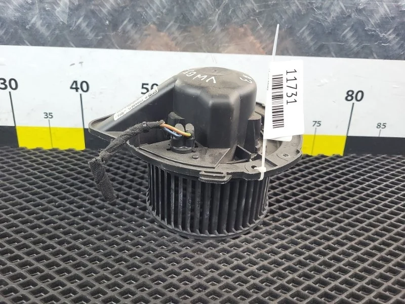 Моторчик печки Volkswagen Passat 2002 8D2820021 B5 AMX 2.8