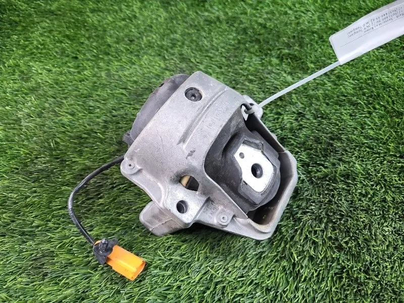 Подушка двигателя Audi A6 2013 8R0199381 C7 CDN 2.0T