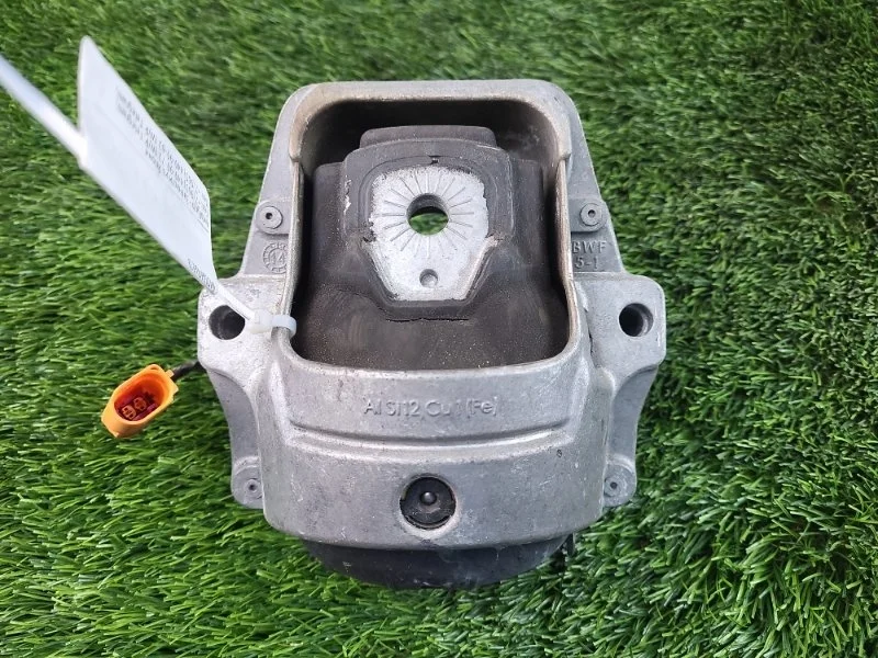 Подушка двигателя Audi A6 2013 8R0199381 C7 CDN 2.0T, левая