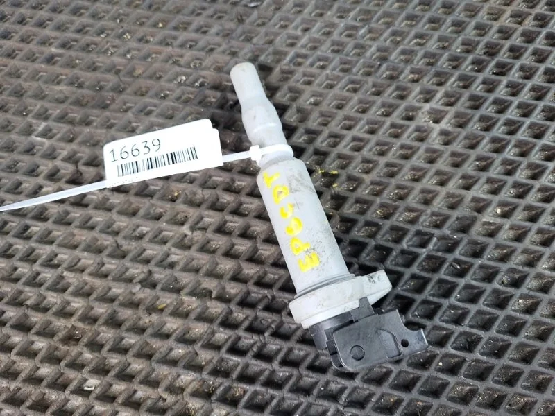 Катушка зажигания Peugeot 308 5d 9807841880 EP6CDT