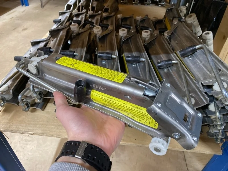 Домкрат Audi A6 2005 4F0011031 C6 AUK 3.2