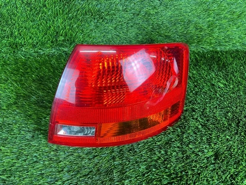 Фонарь задний Audi A4 2006 8E9945096E B7 BWE 2.0T, правый