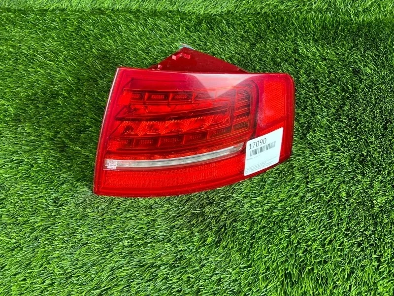 Фонарь задний Audi A8 2009 4E0945096H D3 BVJ 4.2, правый