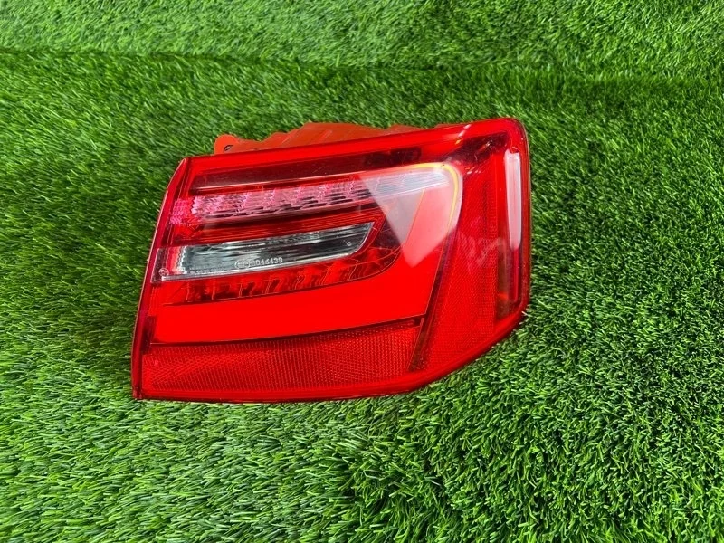 Фонарь задний Audi A6 2011 4G5945096A C7 CHV 2.8, правый