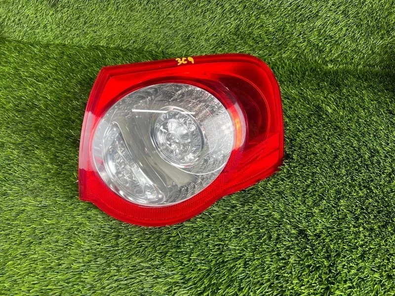 Фонарь задний Volkswagen Passat 2008 3C9945096N B6 BZB 1.8T, правый