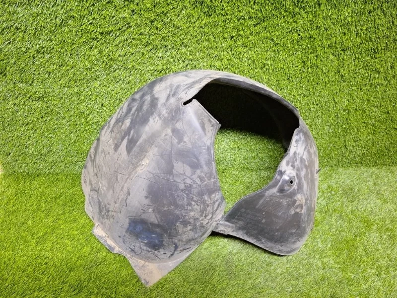 Подкрылок Volkswagen Golf 2005 1K0805977B 1K BVY 2.0, передний левый