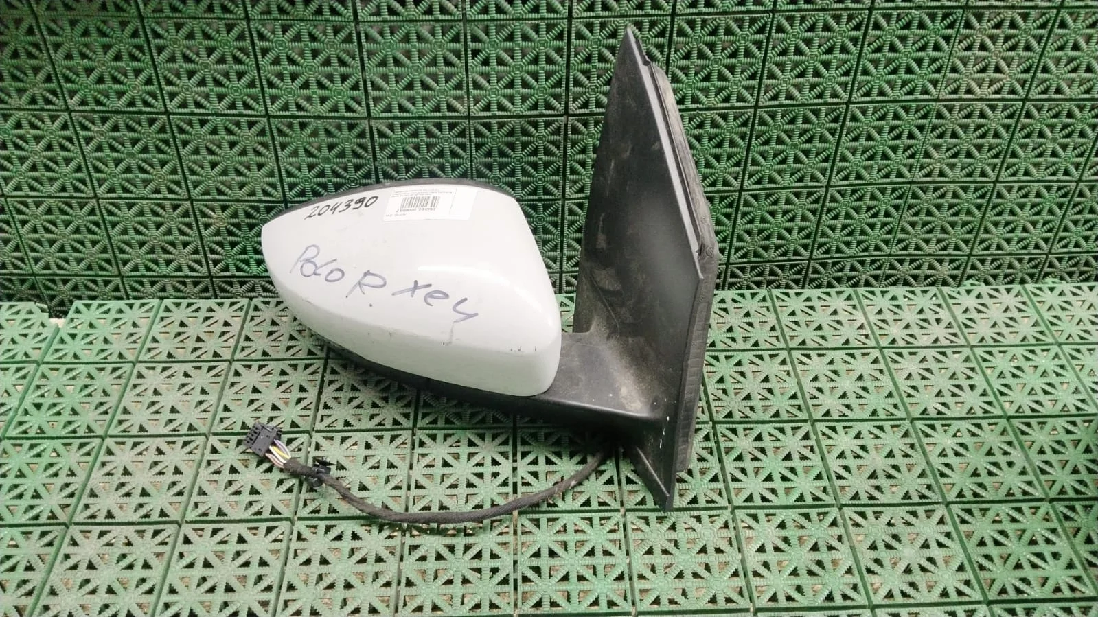 Зеркало VOLKSWAGEN POLO 2010- с поворотником электрическое правое 6 контактов белое б/у POLO(2010-