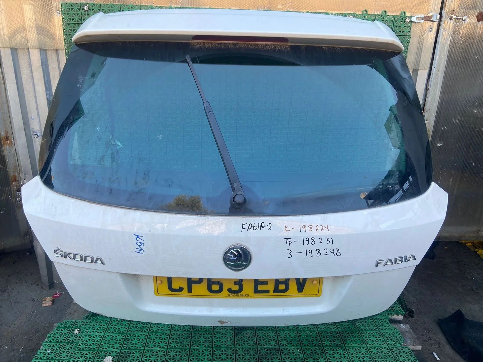 Трапеция моторчик дворников стеклоочистителя SKODA FABIA 2 2007- задний универсал б/у FABIA 2(2007-2015)