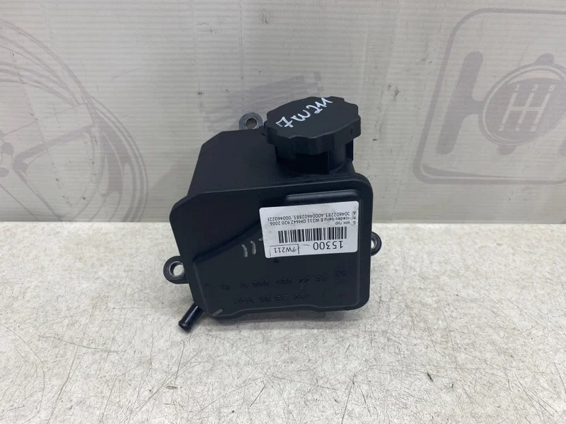 Бачок гур Mercedes-benz 2006 W211