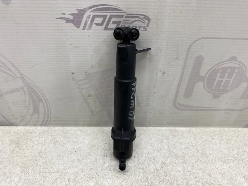 Форсунка омывателя фары правая Mercedes-benz 2005 W211