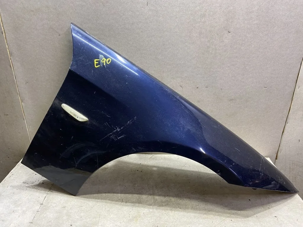 Крыло правое BMW E90 LCI