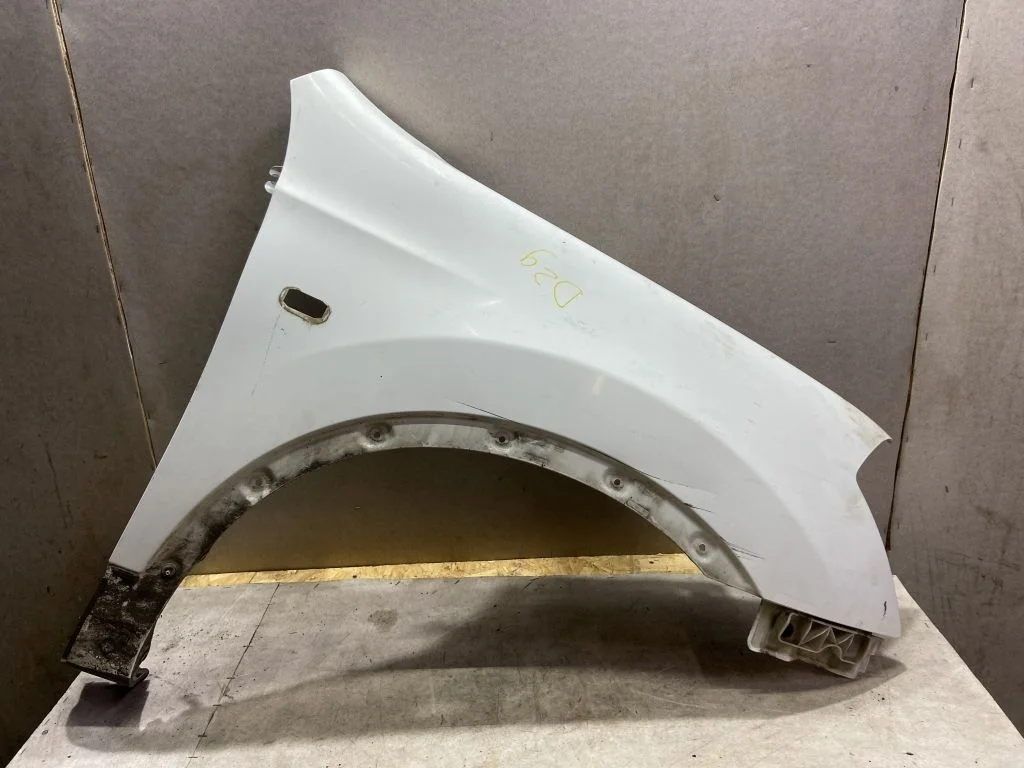 Крыло правое Nissan Qashqai J10 дорест