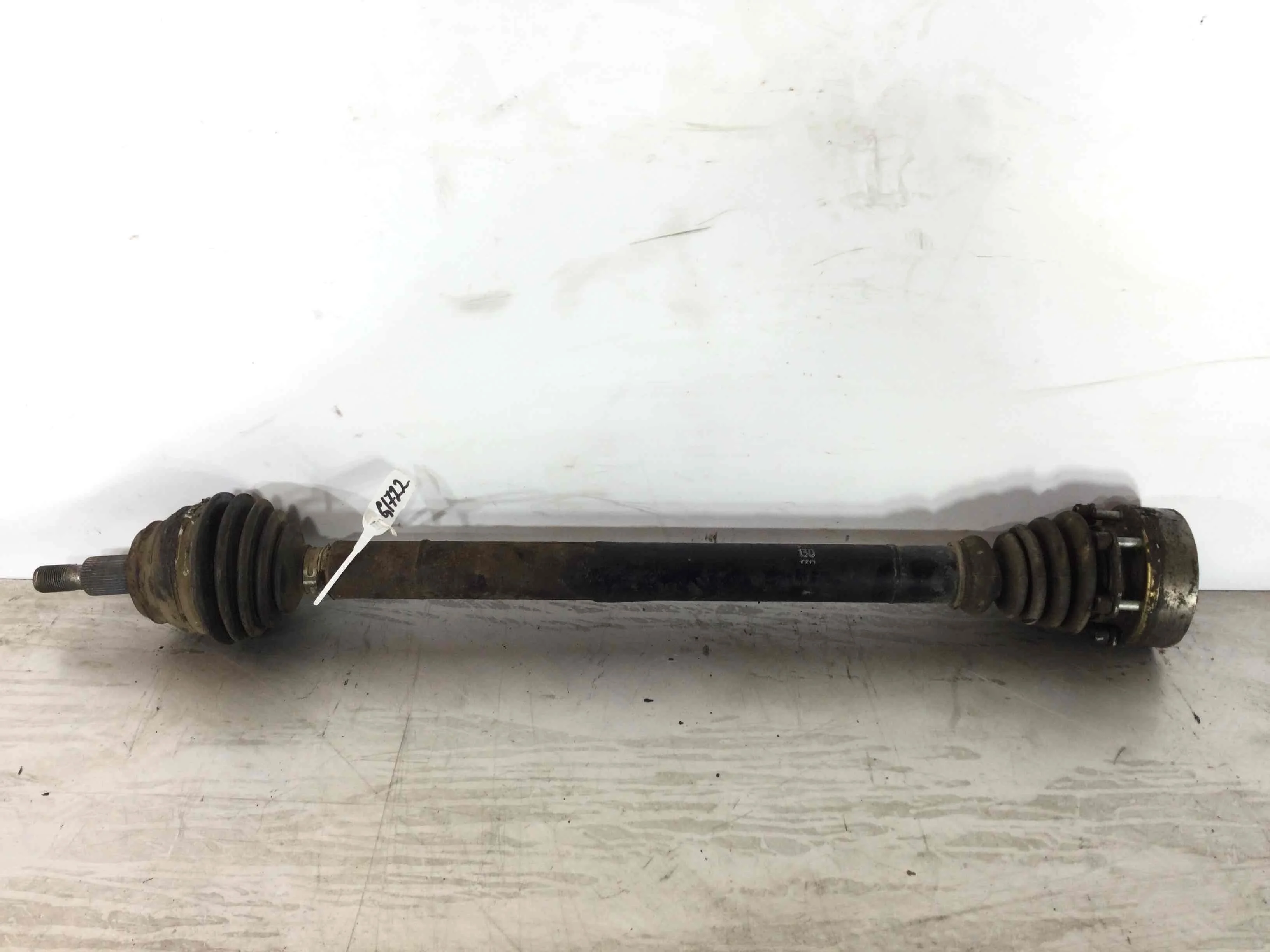 Полуось передняя правая (приводной вал, ШРУС) Audi A3 8L (1996-2000) дизель 1.9 TDI Механика Х/б