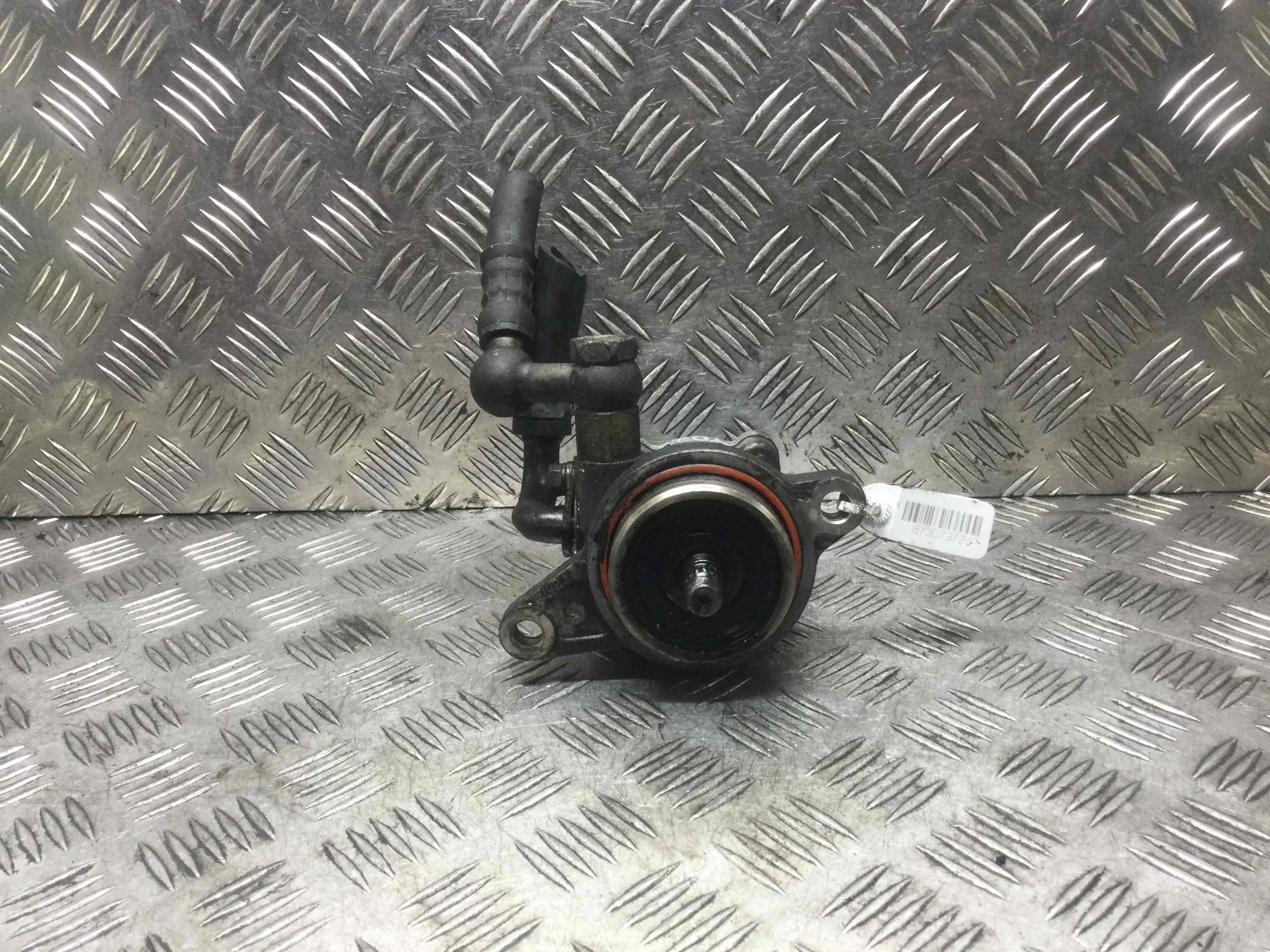 Насос гидроусилителя руля Nissan X-Trail T30 (2001-2004) дизель 2.2 TD Механика Внедорожник