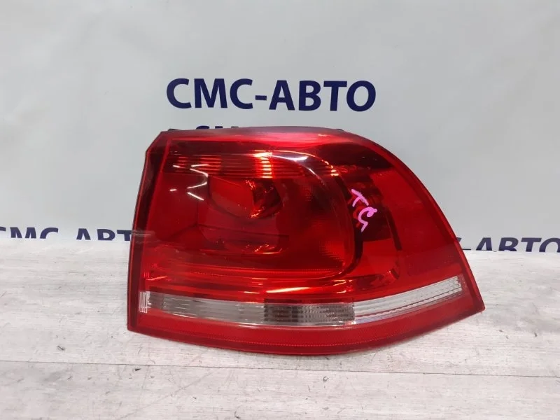 Фонарь на крыло Volkswagen Touareg 7P6945096F NF 3.6, задний правый