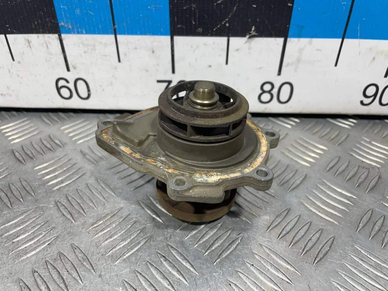 [Б/У] Насос водяной Opel Chevrolet [Код: 00527649 ]