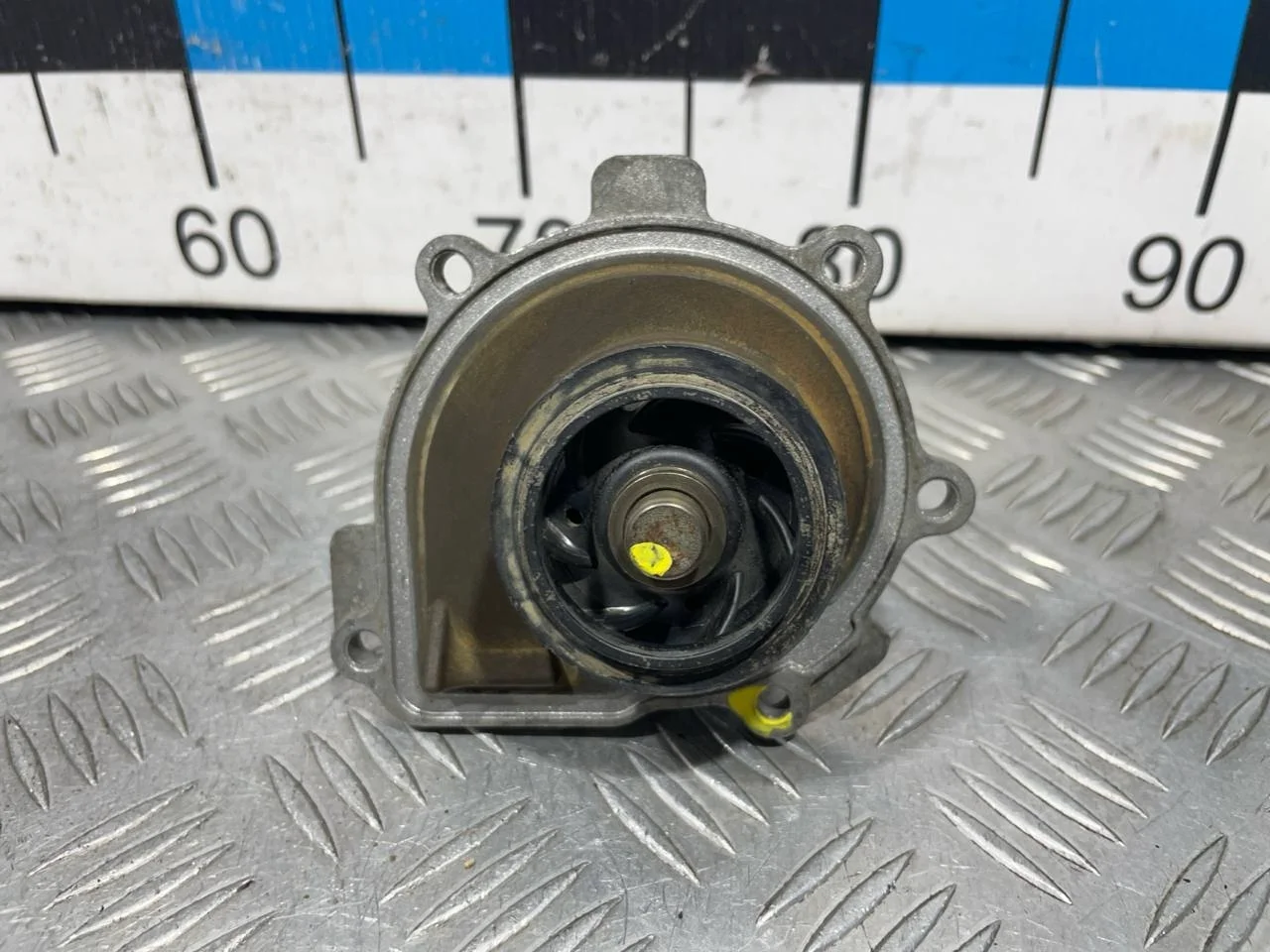 [Б/У] Насос водяной Opel Chevrolet [Код: 00527655 ]