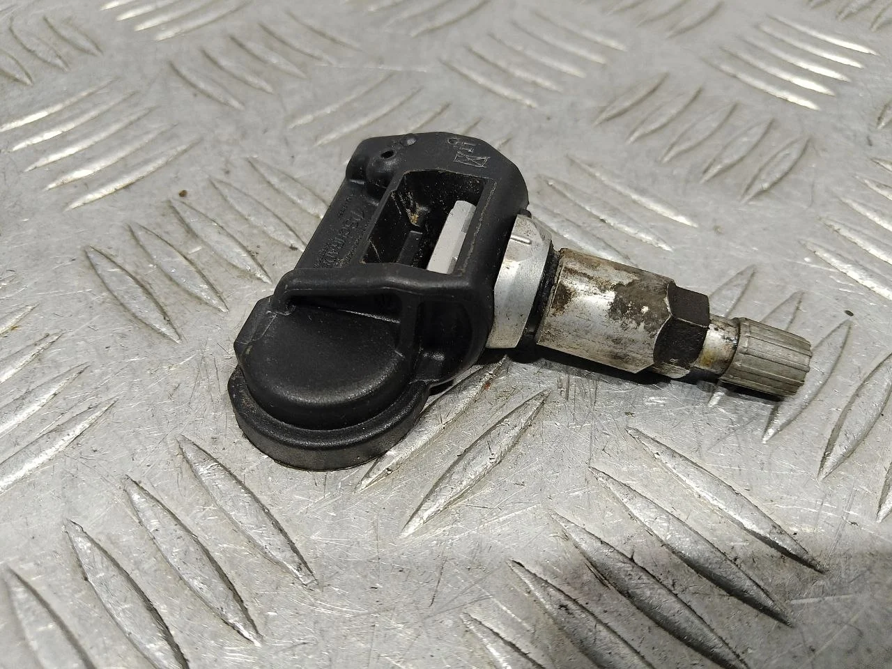 [Б/У] Датчик давления в шине TPMS Mercedes [Код: 00527498 ]