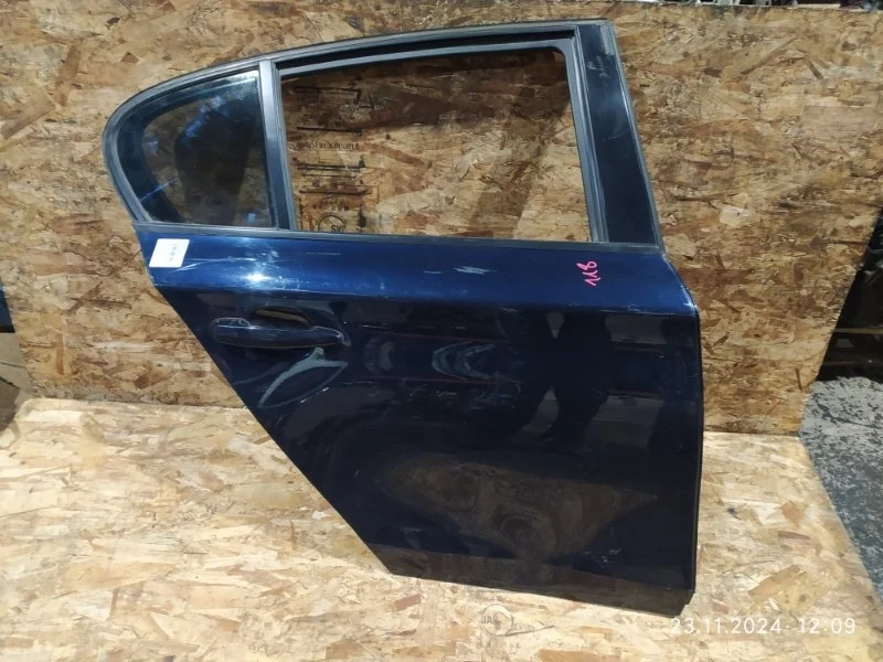 Дверь с дефектом bmw 1 2005 E87