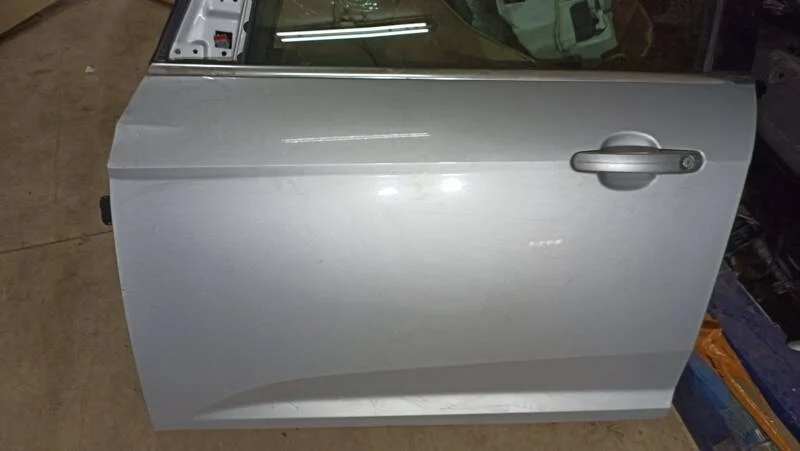 Дверь передняя левая Ford Focus 3