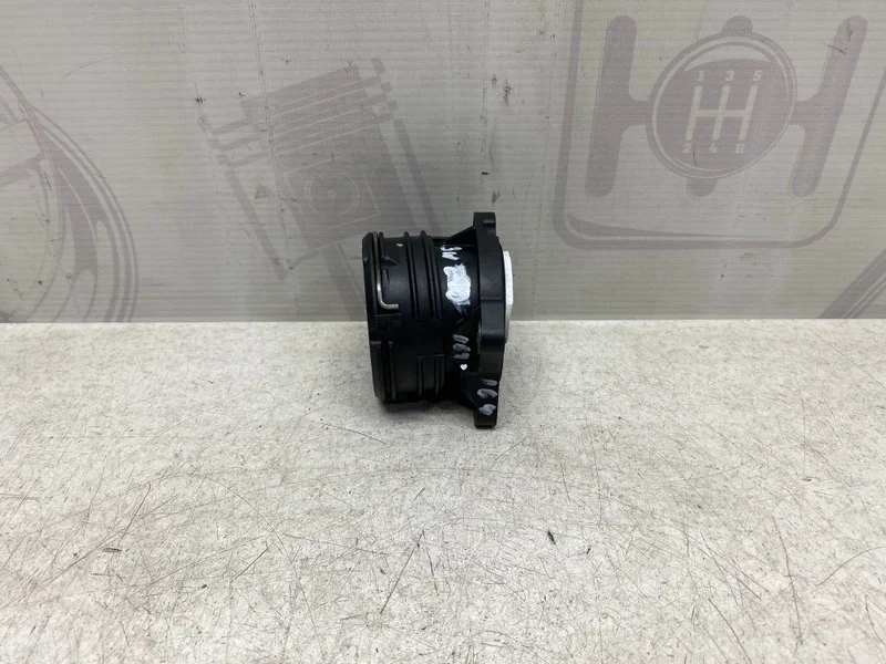 Промежуточный фланец перед дросселем Mercedes-benz ML 2005 W164