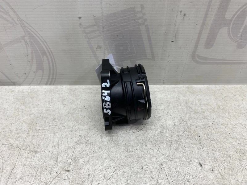 Промежуточный фланец перед дросселем Mercedes-benz W211