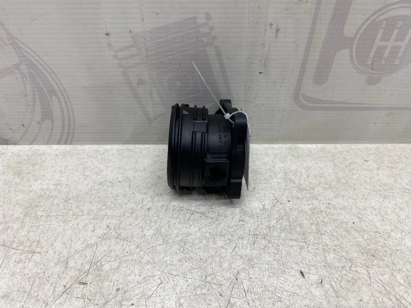 Промежуточный фланец перед дросселем Mercedes-benz 2005 W211