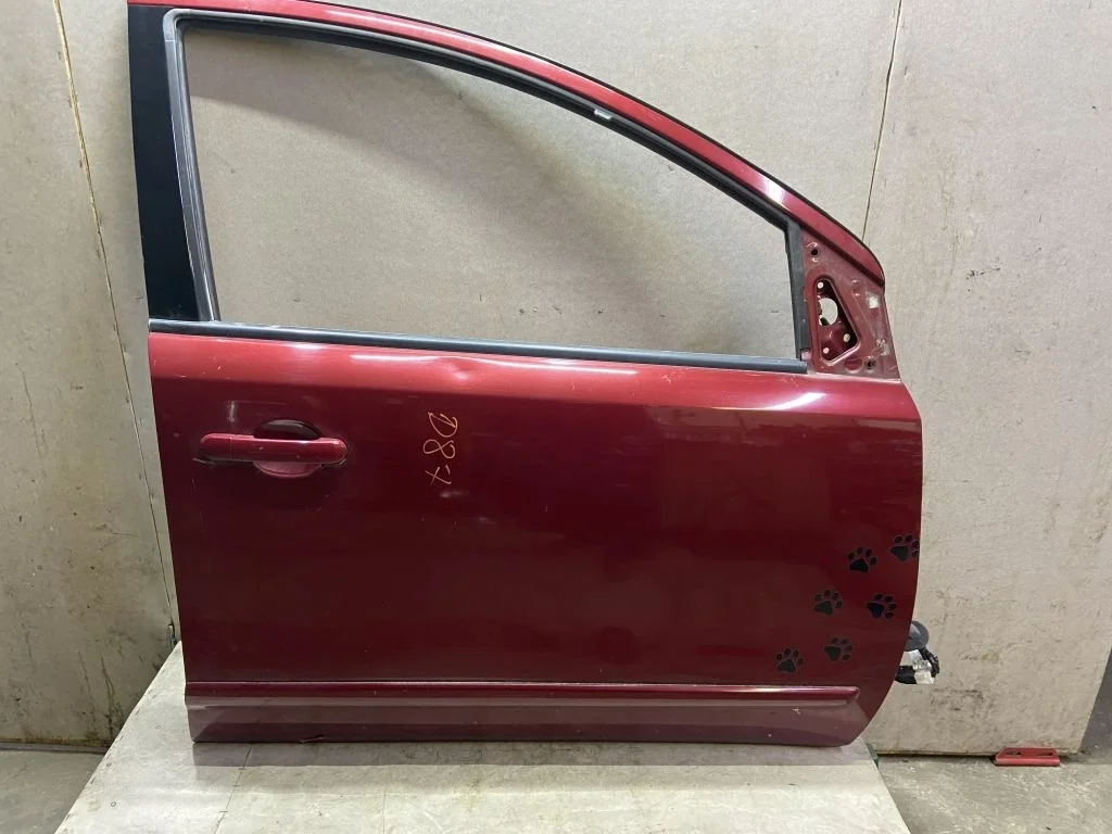 Дверь передняя правая Nissan Note E11 Ноут Е11
