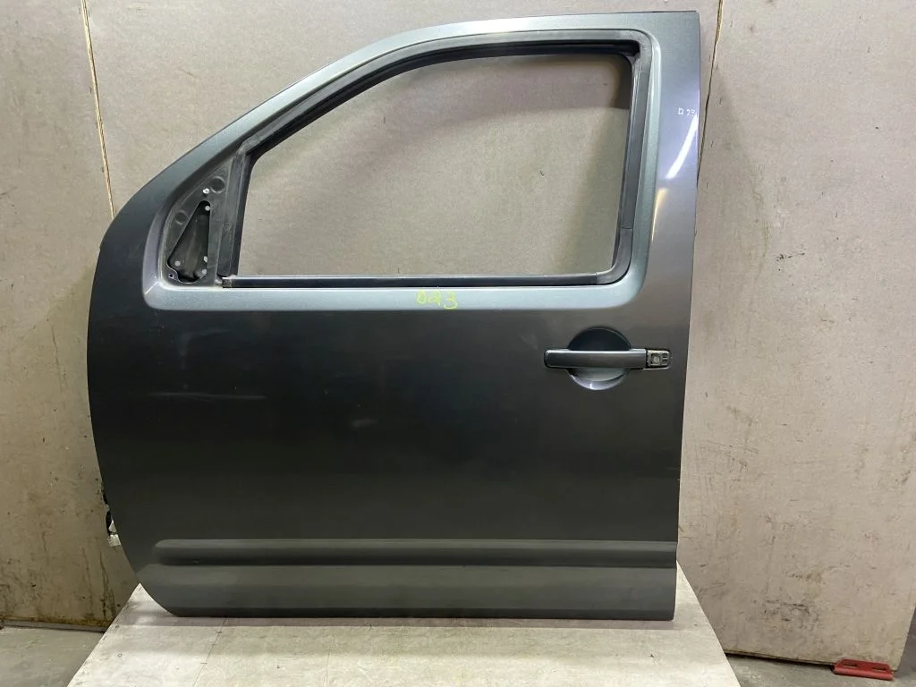 Дверь передняя левая Nissan Pathfinder R51