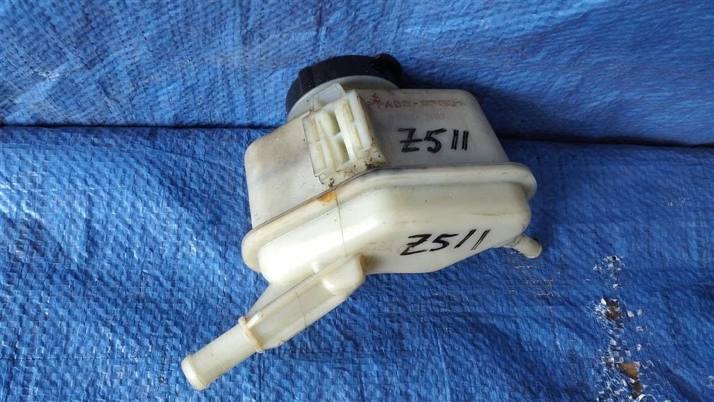 Б.у. бачок гидроусилителя NISSAN MURANO Z51 NISSAN MURANO Z51