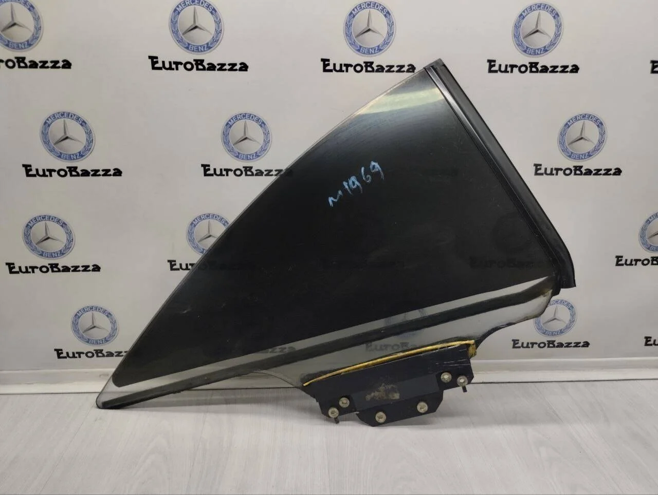 Стекло заднее правое Mercedes W215