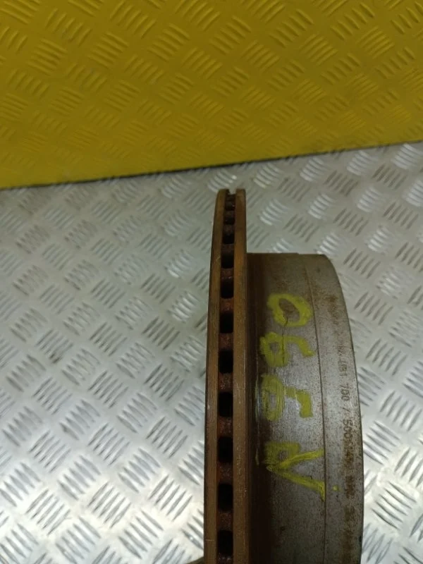 Диск тормозной задний Toyota Sequoia Ii 2008 - 2022 2013 424310C011 5.7 I 3URFE