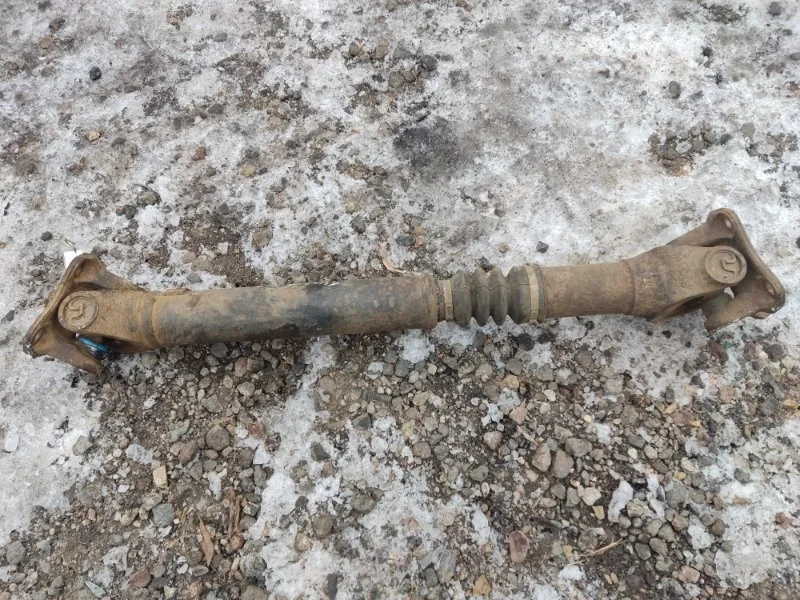 Карданный вал передний Toyota Hilux (2005-2015) 2011 371400K062 ПИКАП 2.5 D 2KDFTV