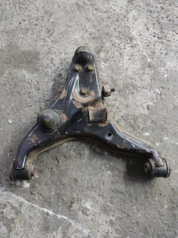 Рычаг передний нижний левый Fiat Fullback 2015 - 2020 2017 4013A471 ПИКАП 2.4 D KT0T