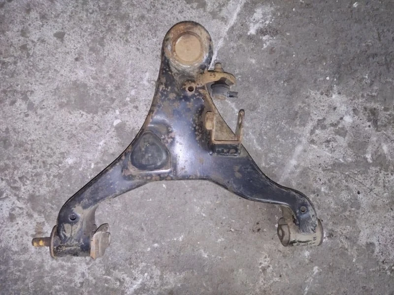 Рычаг передний нижний левый Nissan Navara (D40) 2004-2015 2010 54501EB31A ПИКАП 2.5 D YD25DDTI