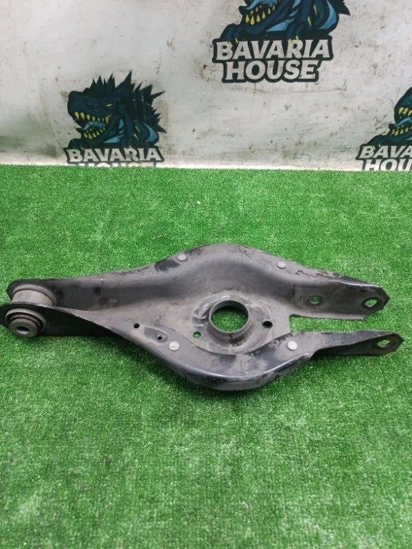 Рычаг задний BMW 1 2011 33326867540 F20 N13B16A