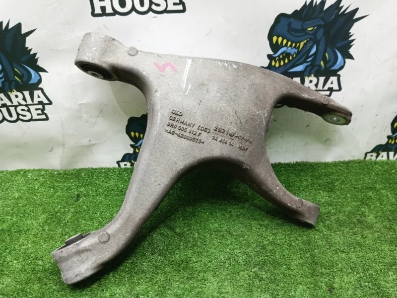 Рычаг задний Audi A8 2011 8R0505312F D4 CGW, правый