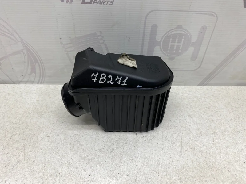 Резонатор воздушного фильтра Mercedes-benz W203