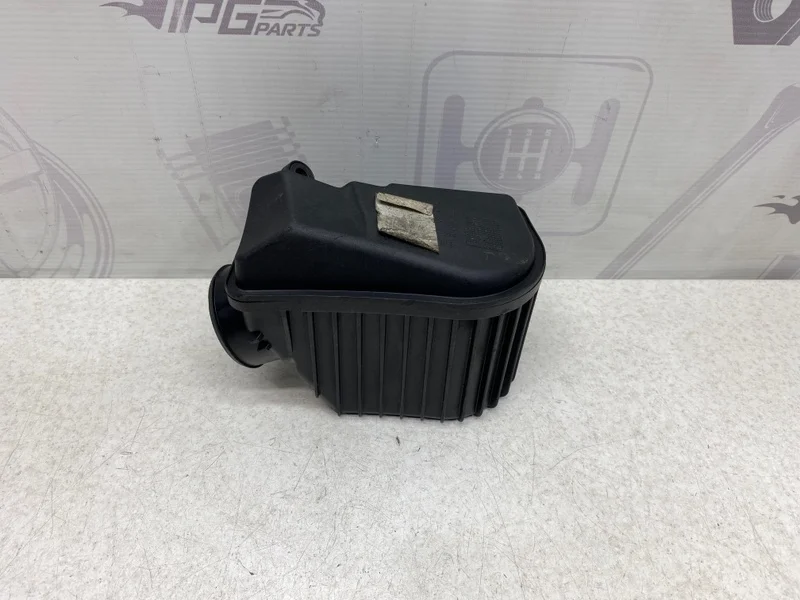 Резонатор воздушного фильтра Mercedes-benz W203