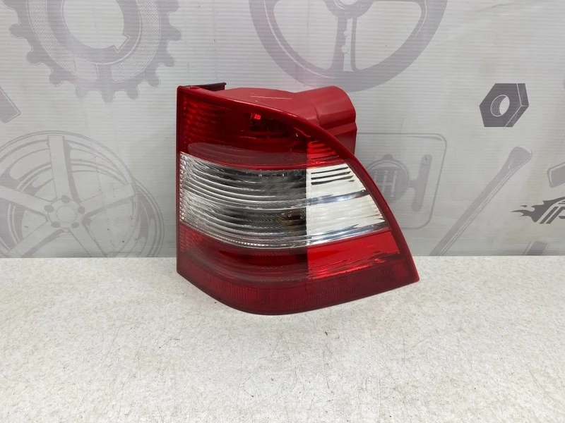 Фонарь задний правый Mercedes-benz ML W163