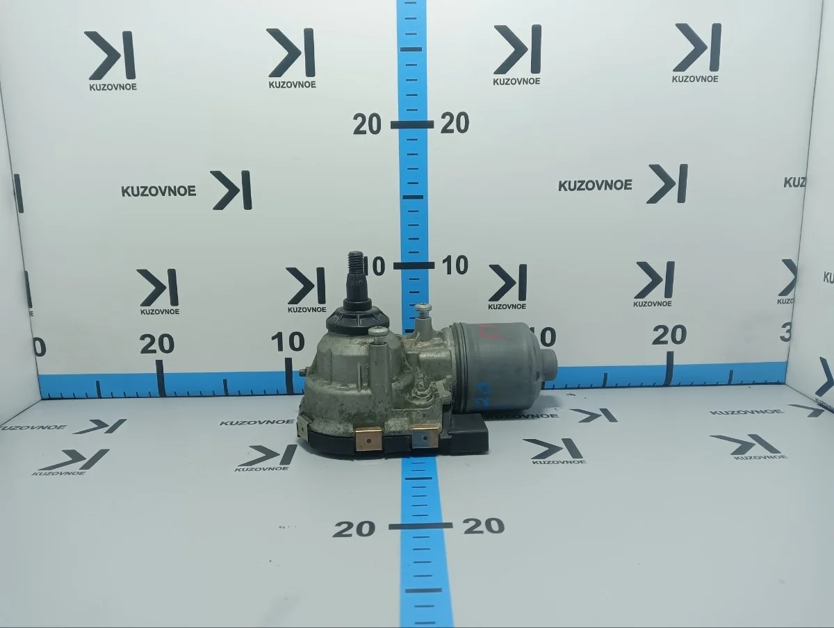 Моторчик стеклоочистителя Ford Focus 2011 CB8