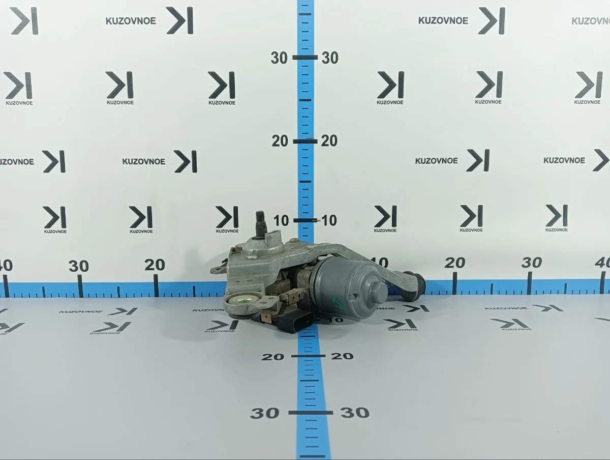 Моторчик стеклоочистителя Ford Focus 2012 CB8