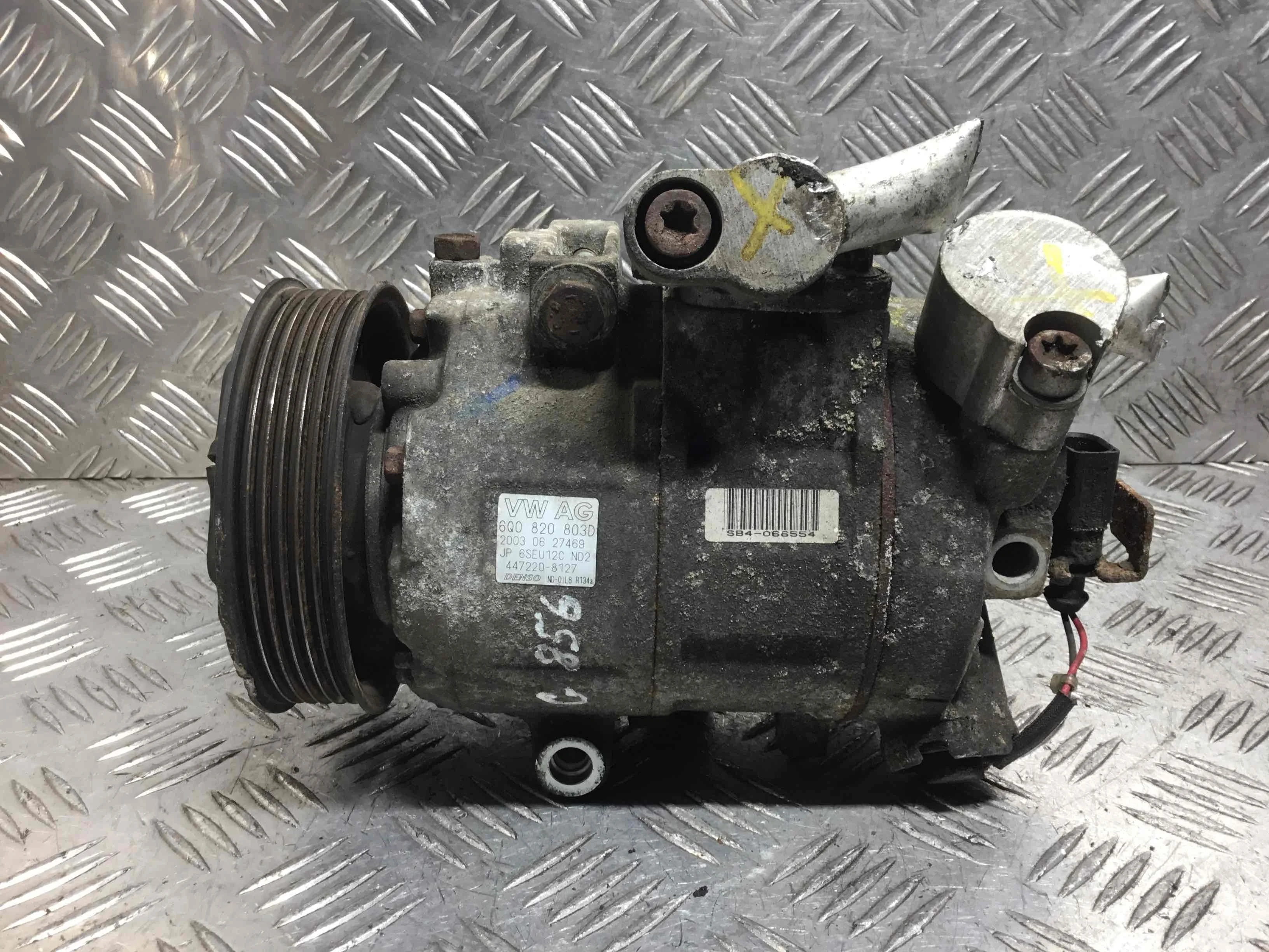 Компрессор кондиционера Volkswagen Polo 4 поколение (2001-2005) бензин 1.4 i Механика